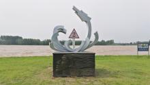 不锈钢雕塑“黄河龙”_滨州宏景雕塑有限公司