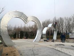 hj4268 心形大门雕塑造型_心形大门雕塑造型_滨州宏景雕塑有限公司
