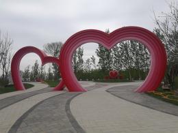 hj4307 心形大门雕塑造型_心形大门雕塑造型_滨州宏景雕塑有限公司