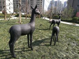 玻璃钢小鹿雕塑_滨州宏景雕塑有限公司